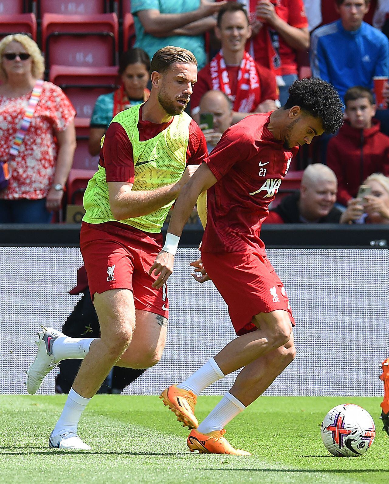 LIVERPOOL, ENGLAND - MAY 20: (THE SUN OIUT. THE SUN ON SUNDAY OUT)  Luis Diaz and Jordan Henderson captain of Liverpool before the Premier League match between Liverpool FC and Aston Villa at Anfield on May 20, 2023 in Liverpool, England. (Photo by John Powell/Liverpool FC via Getty Images)