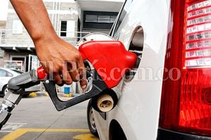 La gasolina aumentaría su valor en 2017.
