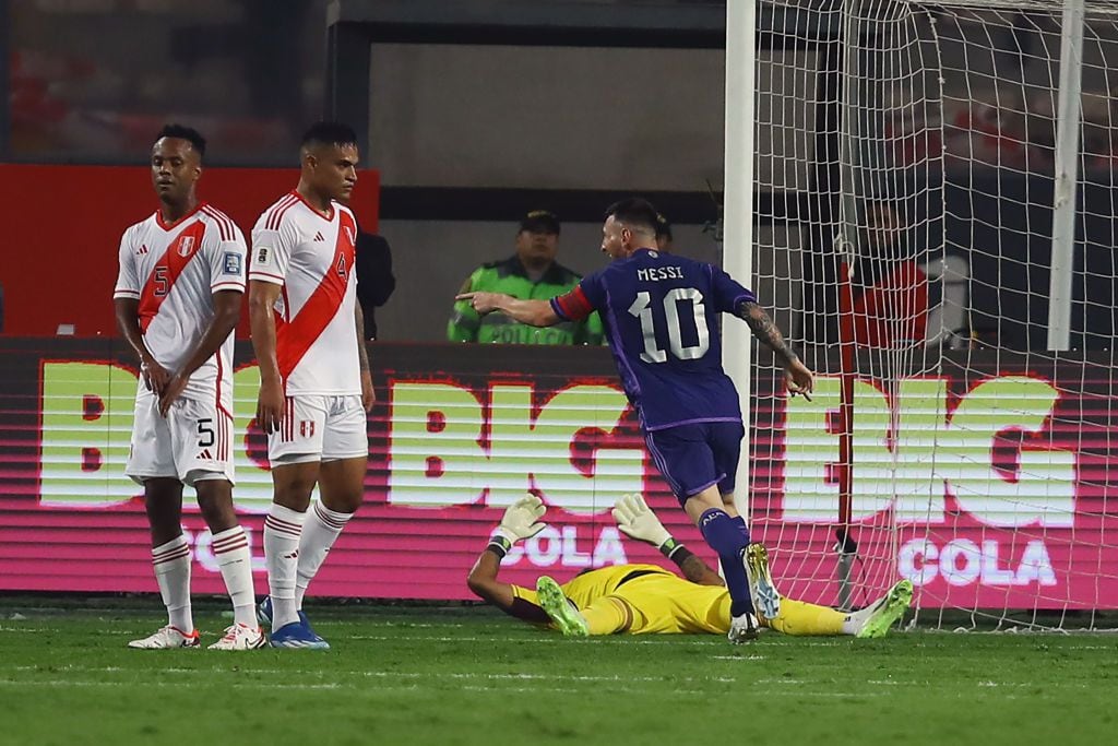 Argentina derrotó a Perú en las Eliminatorias Sudamericanas