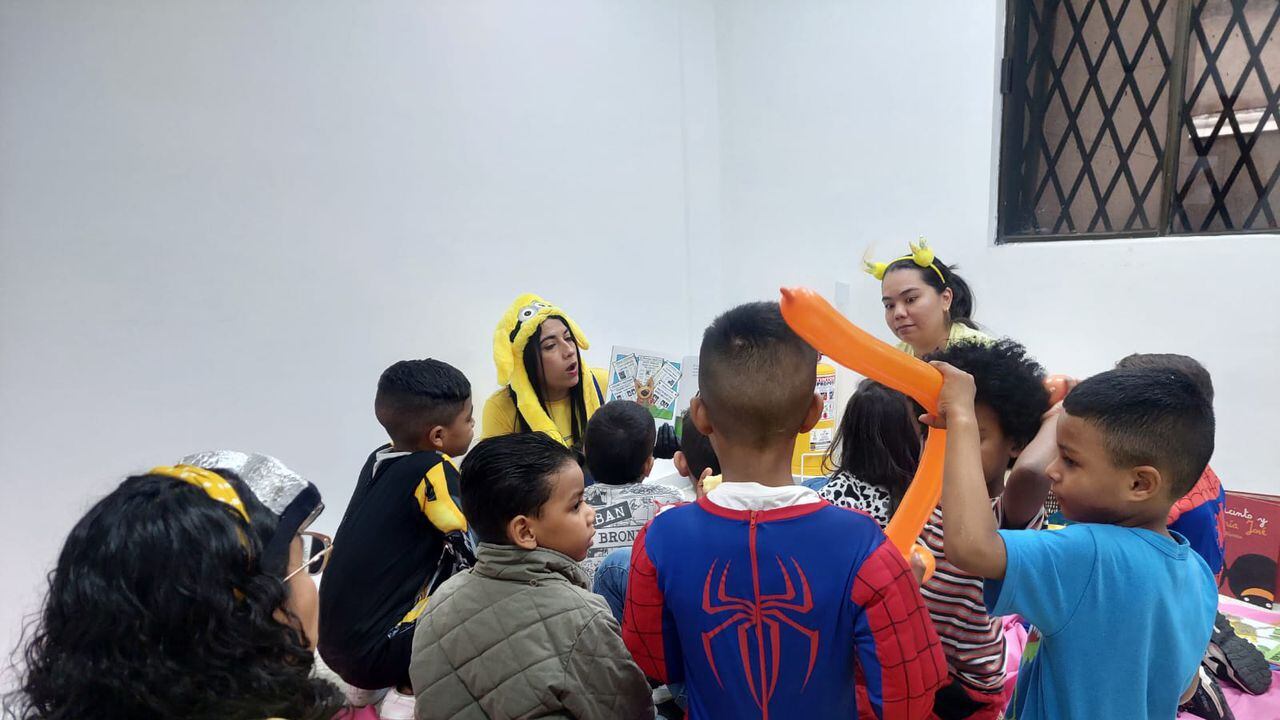 Durante la celebración de Halloween el pasado 31 de octubre, el Centro Intégrate realizó una jornada de lectura de cuentos infantiles.