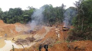 Maquinaría usada para minería ilegal en Chocó. (Imagen de referencia)
