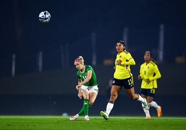 Selección Colombia igualó sin goles con Irlanda en un partido que fue suspendido a los 20 minutos por juego fuerte.