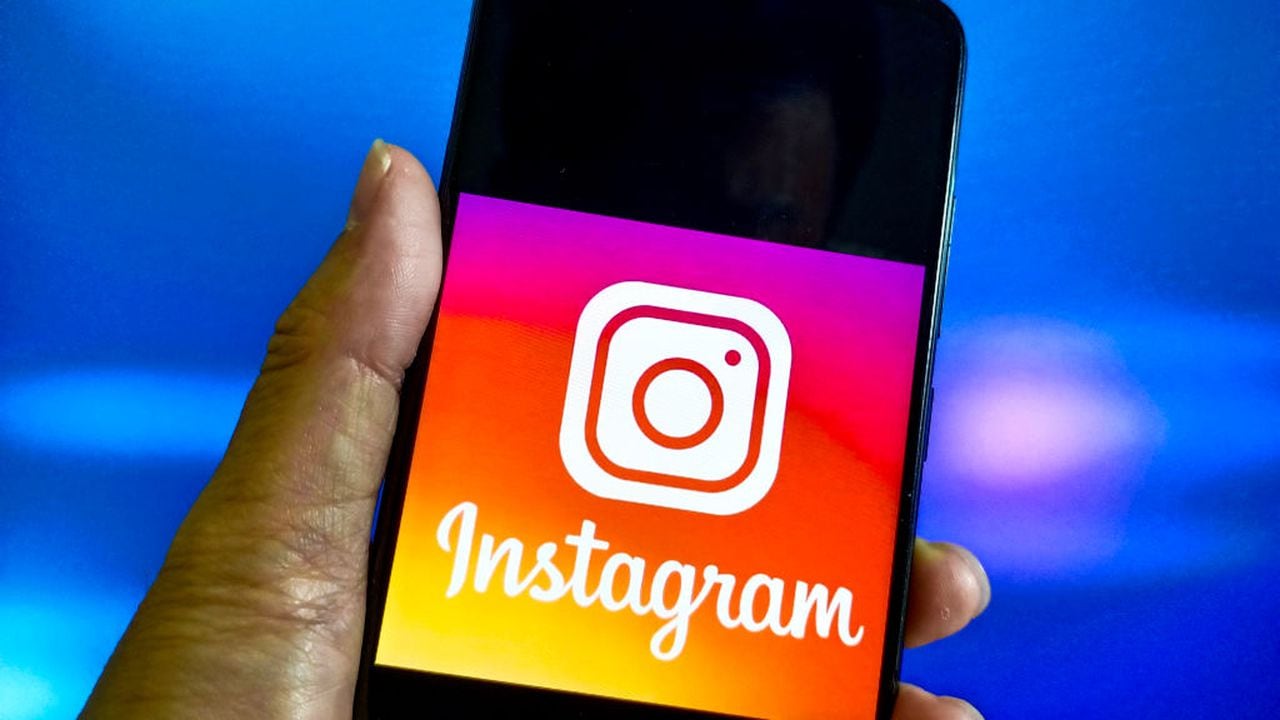 ¿De qué manera puedo inhabilitar el estado activo en Instagram en el 2023?