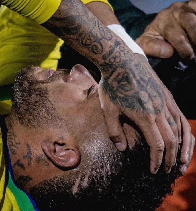 Neymar sufrió ruptura del ligamento cruzado anterior y de menisco de la rodilla izquierda.