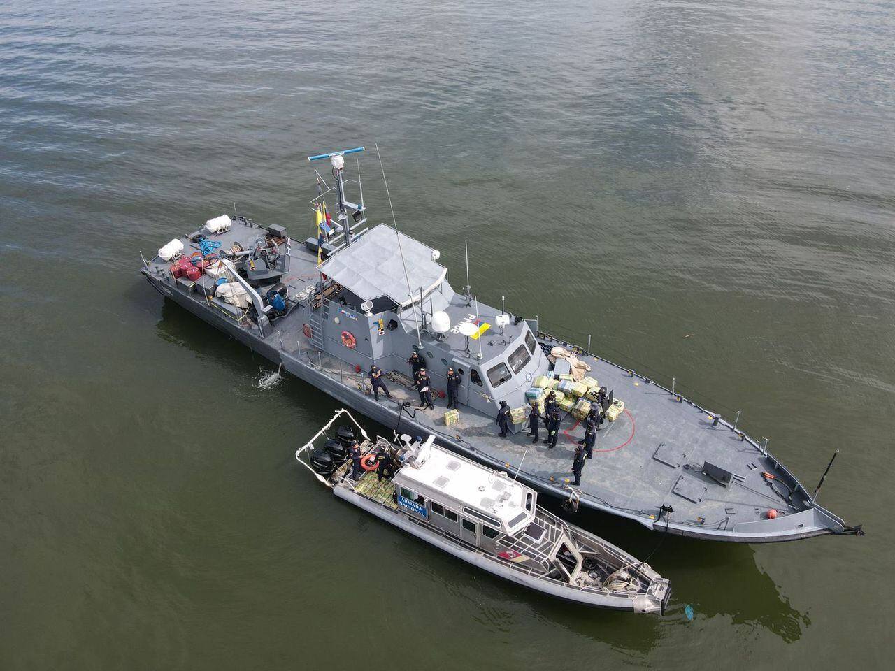 La Armada hace operativos constantes en las aguas del puerto de Buenaventura, debido a su alta influencia en el narcotráfico a nivel nacional.