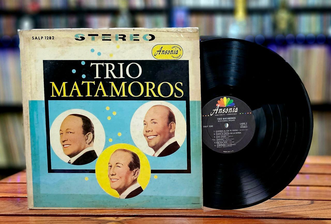 El Trío Matamoros  es la mayor insignia del son cubano.