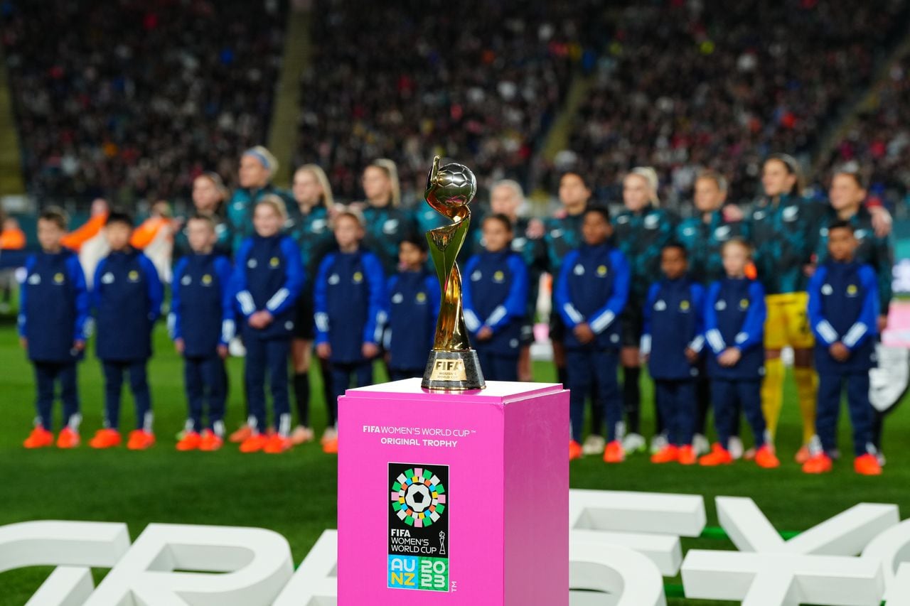 Trofeo oficial de la Copa del Mundo Femenina.