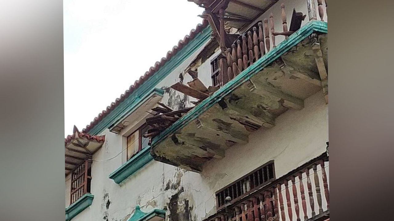 El desplome de balcón ocurrió en horas de la tarde, en la calle primera de Badillo.