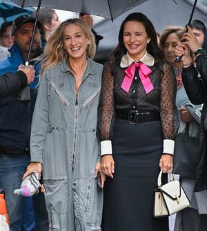 NEW YORK, NEW YORK - OCTOBER 05: Sarah Jessica Parker and Kristin Davis are seen on the set of "And Just Like That..." Season 2 the follow up series to "Sex and the City" on October 05, 2022 in New York City. (Photo by James Devaney/GC Images)