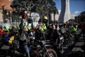 Manifestación de motociclistas en contra de la prohibición del parrillero en moto en Bogotá