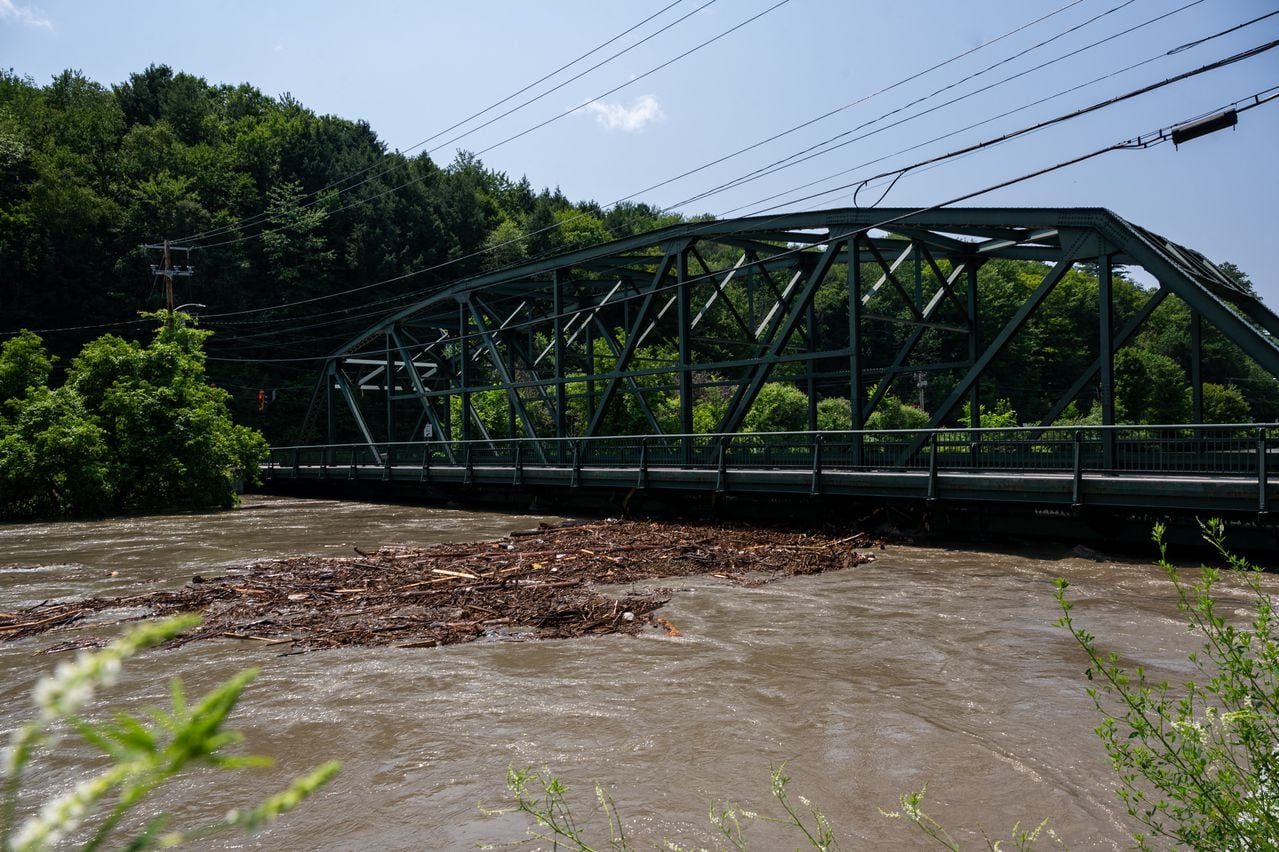 Hasta ocho pulgadas de lluvia cayeron durante 48 horas y la presa de Wrightsville podría alcanzar su capacidad máxima.
