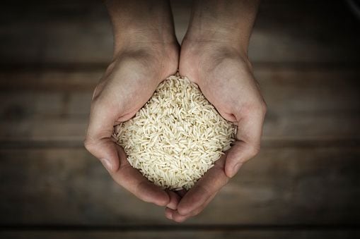 Cómo cocinar bien el arroz para que no se apelmace ni se pegue