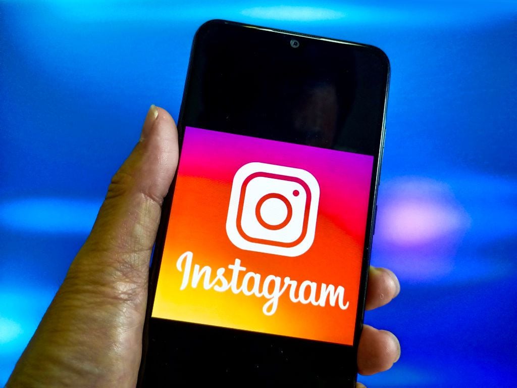 ¿De qué manera puedo inhabilitar el estado activo en Instagram en el 2023?