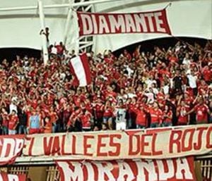 "El Valle es del rojo", ese es el texto que tiene otro de los trapos del América que fue hurtado presuntamente por seguidores del Deportivo Cali y del Junior de Barranquilla.