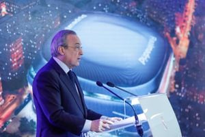 Florentino Pérez, presidente del Real Madrid, presentó este lunes el nuevo estadio Santiago Bernabéu.
