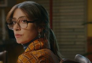 La Primera Vez Temporada 1. Veronica Orozco in La Primera Vez Temporada 1. Cr. Courtesy of Netflix/Netflix © 2022