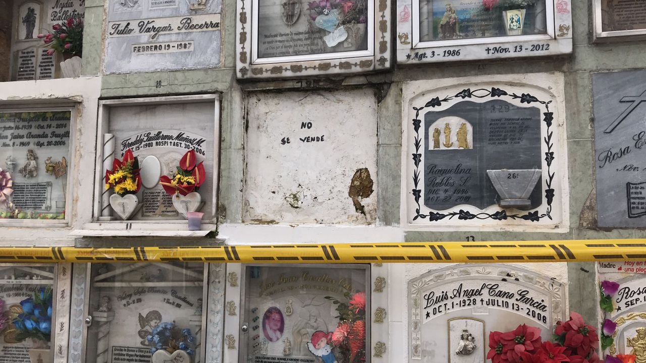 Saqueo de tumbas en Cementerios de Bogotá