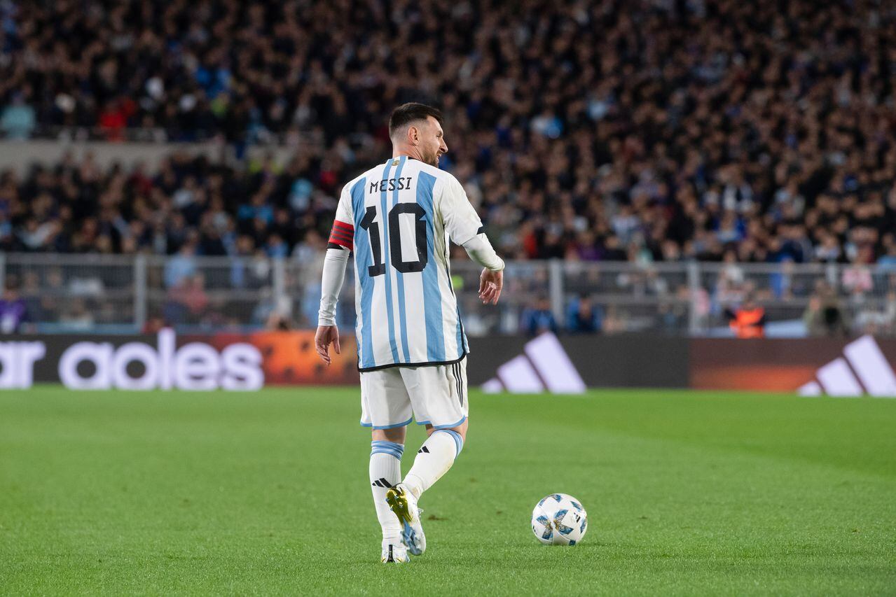 Messi hace parte de los convocados por Scaloni para la tercera y cuarta fecha eliminatoria sudamericana al 2026.