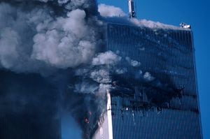 El mundo recuerda el atentado terrorista del 11 de septiembre de 2001, cuando dos aviones chocaron contra las Torres Gemelas, en Nueva York.