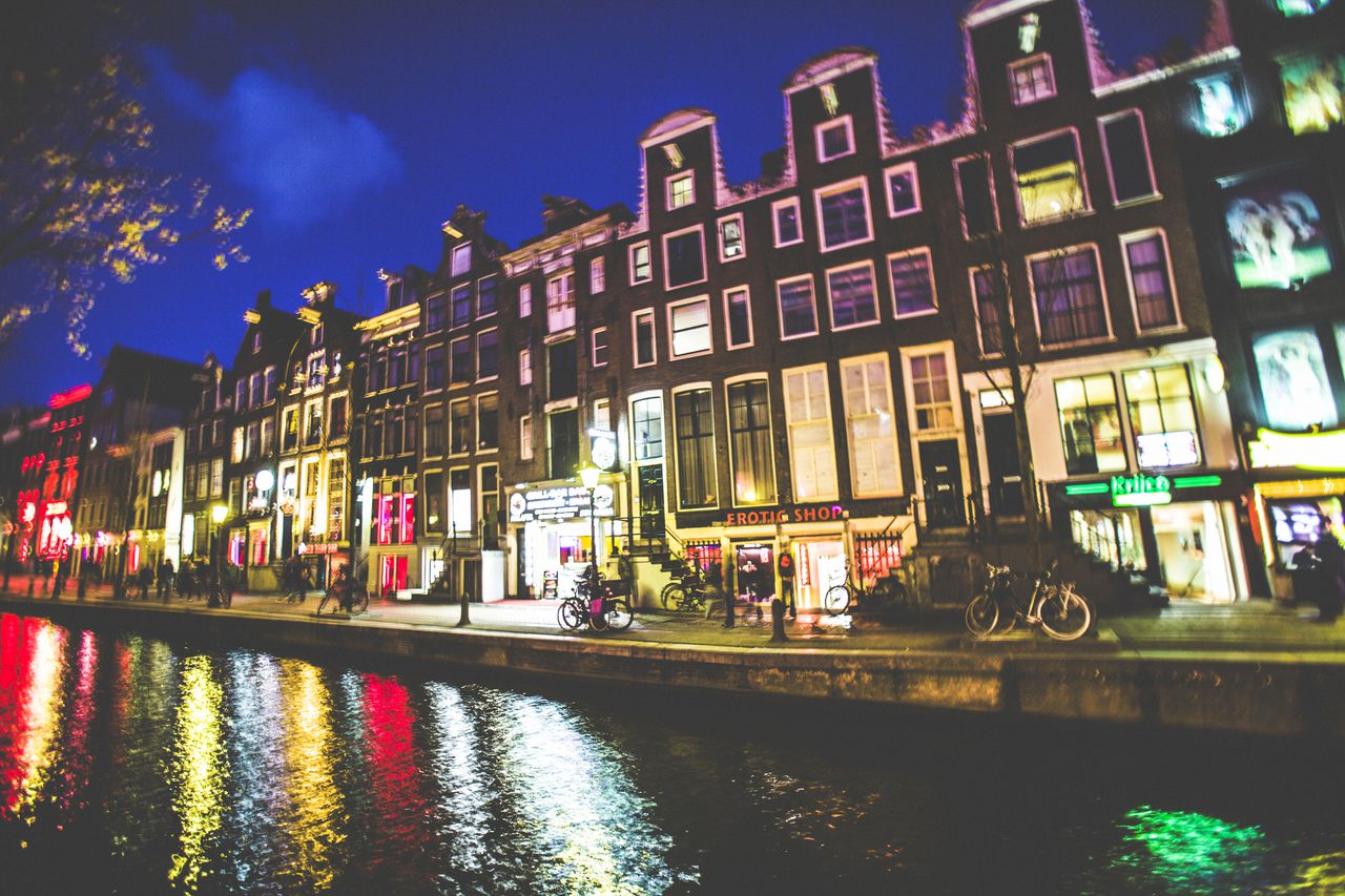 Ámsterdam (Países Bajos) de noche