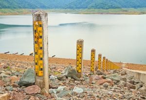 water meter  Meter used to measure the level of water in dam