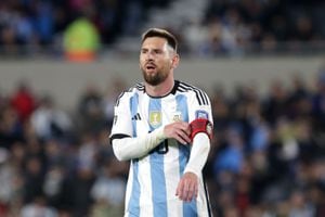 Lionel Messi sería suplente contra Paraguay