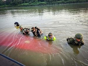 Diferentes autoridades buscan a un menor de edad tras accidente de avioneta en el río Guaviare.
