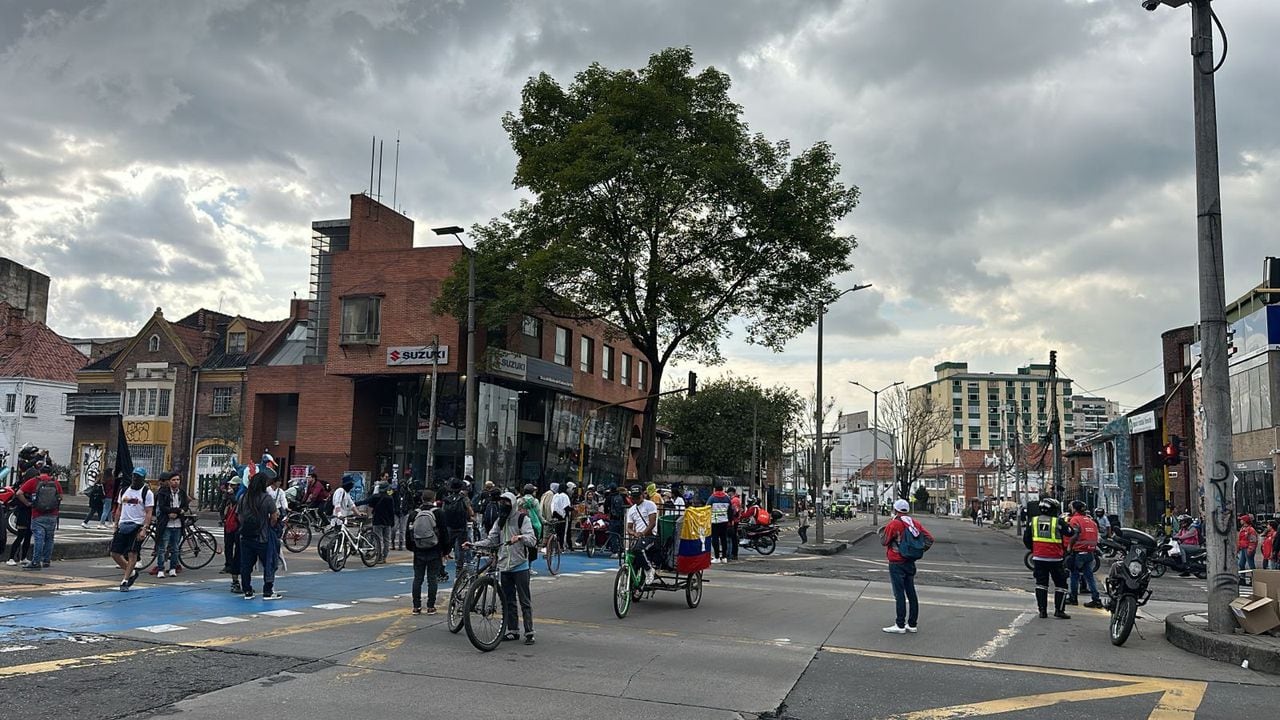 Una manifestación ha generado afectación vial en una de las principales vías de Bogotá.