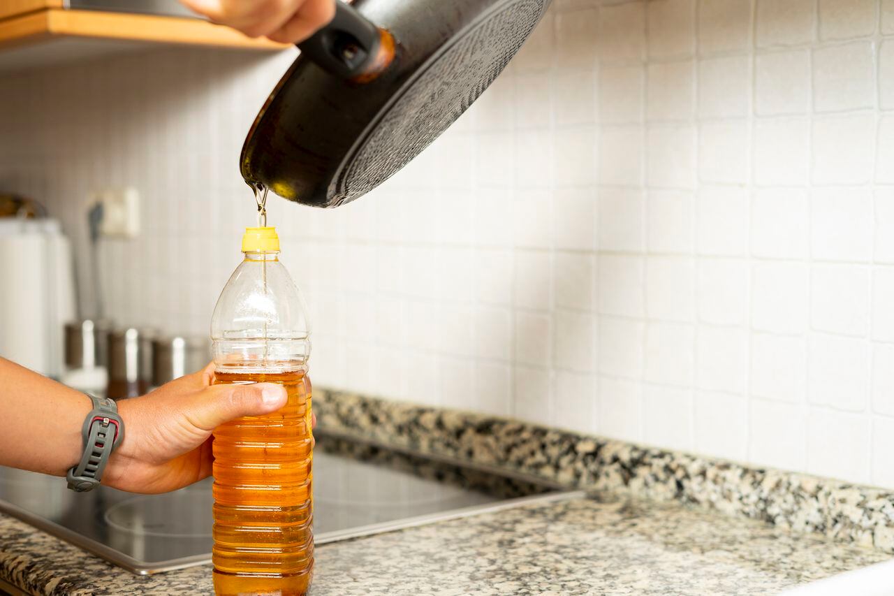 Cómo deshacerse correctamente del aceite de cocina