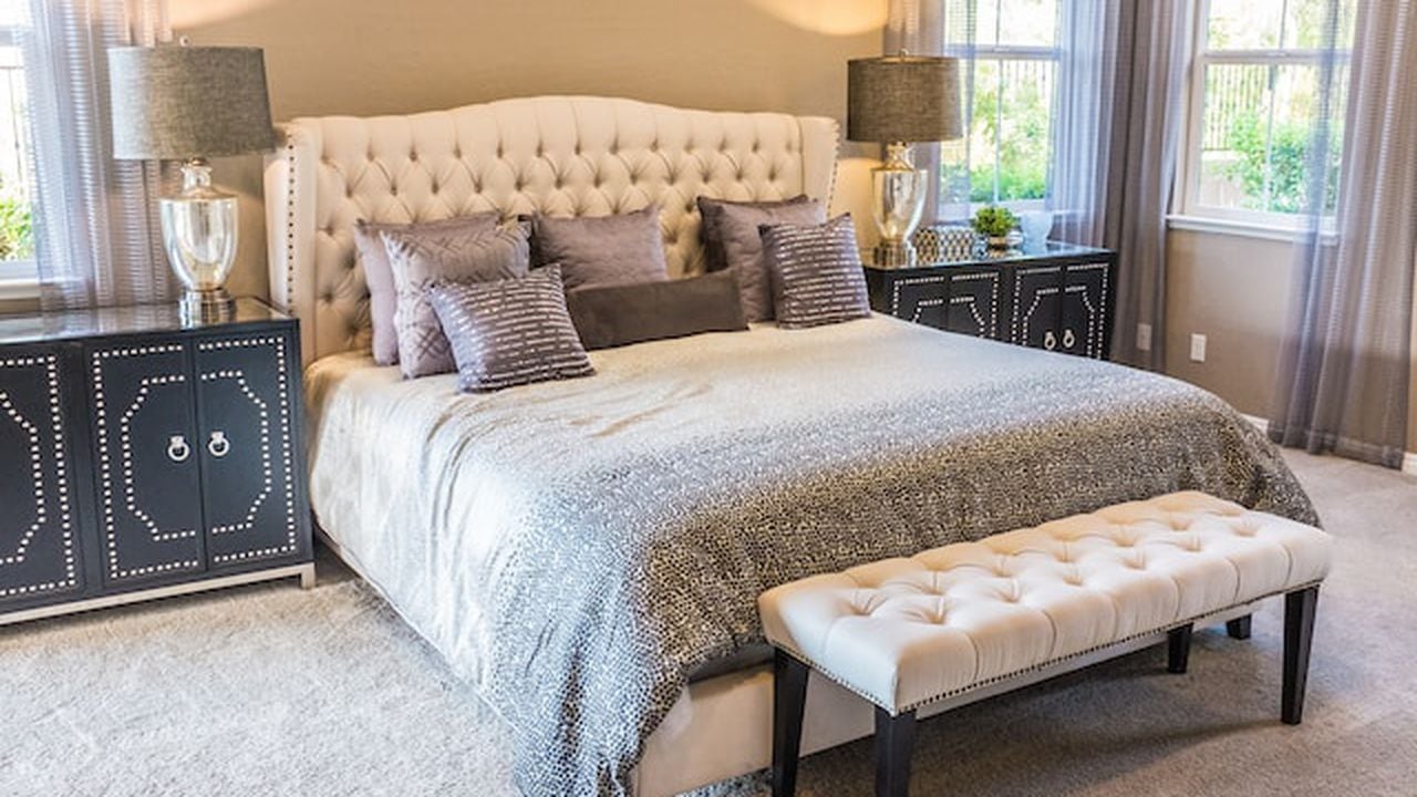Las camas influyen directamente en la calidad del descanso y, por esta razón es importante tener en cuenta algunos detalles antes de escoger una.