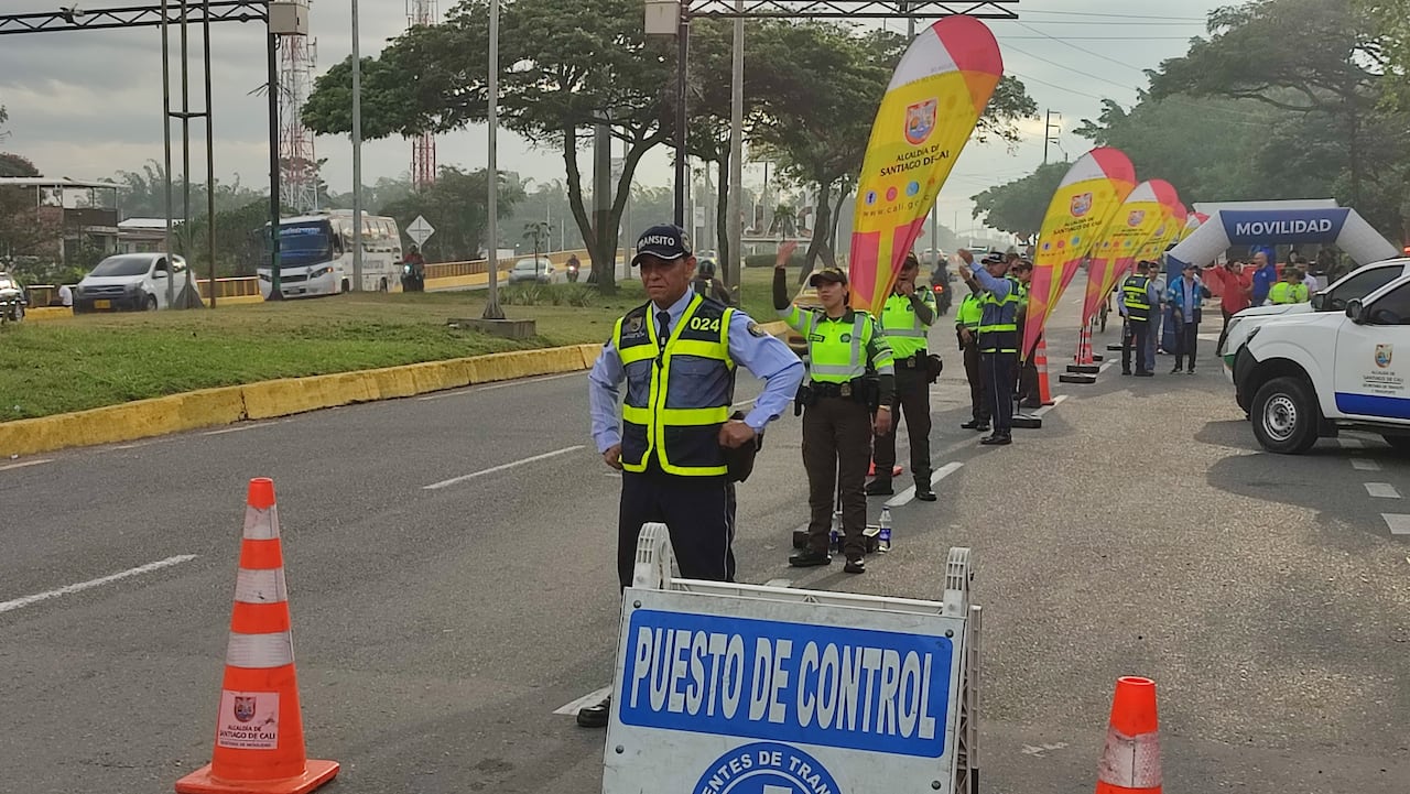 Operación éxodo semana santa 2026 puesto de control tránsito y transportes policía Cali