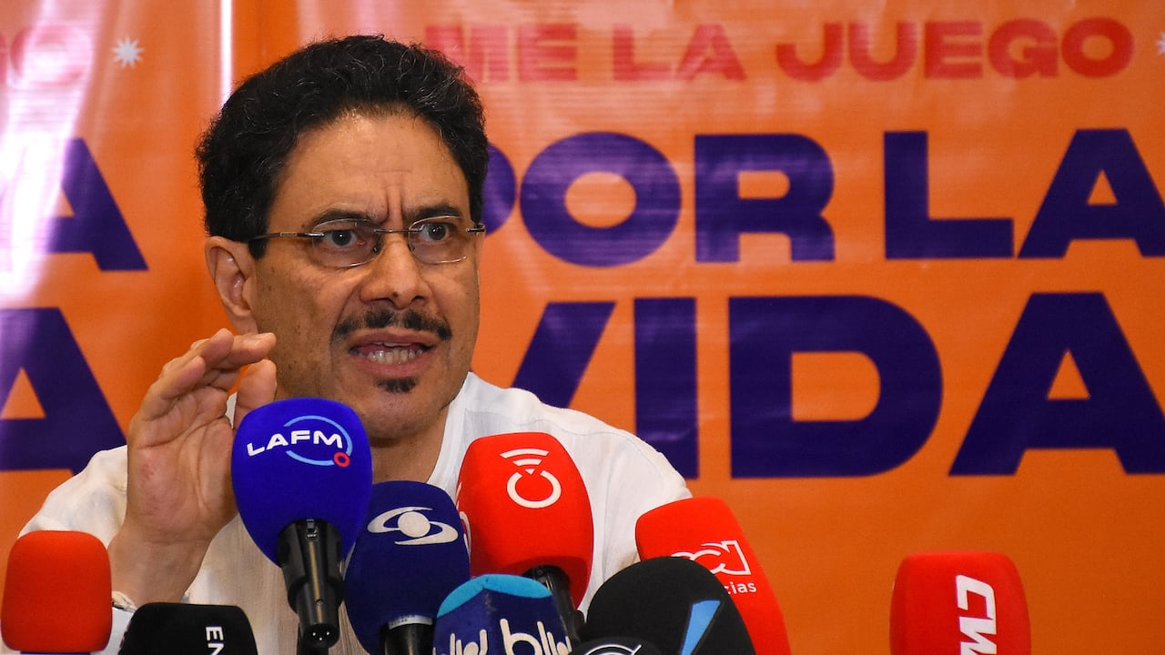 Rueda de Prensa Candidato Iván Cepeda
