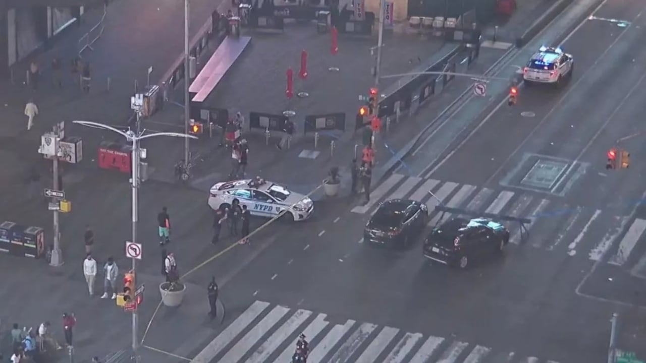 La policía acordonó el lugar y atendió a las personas heridas