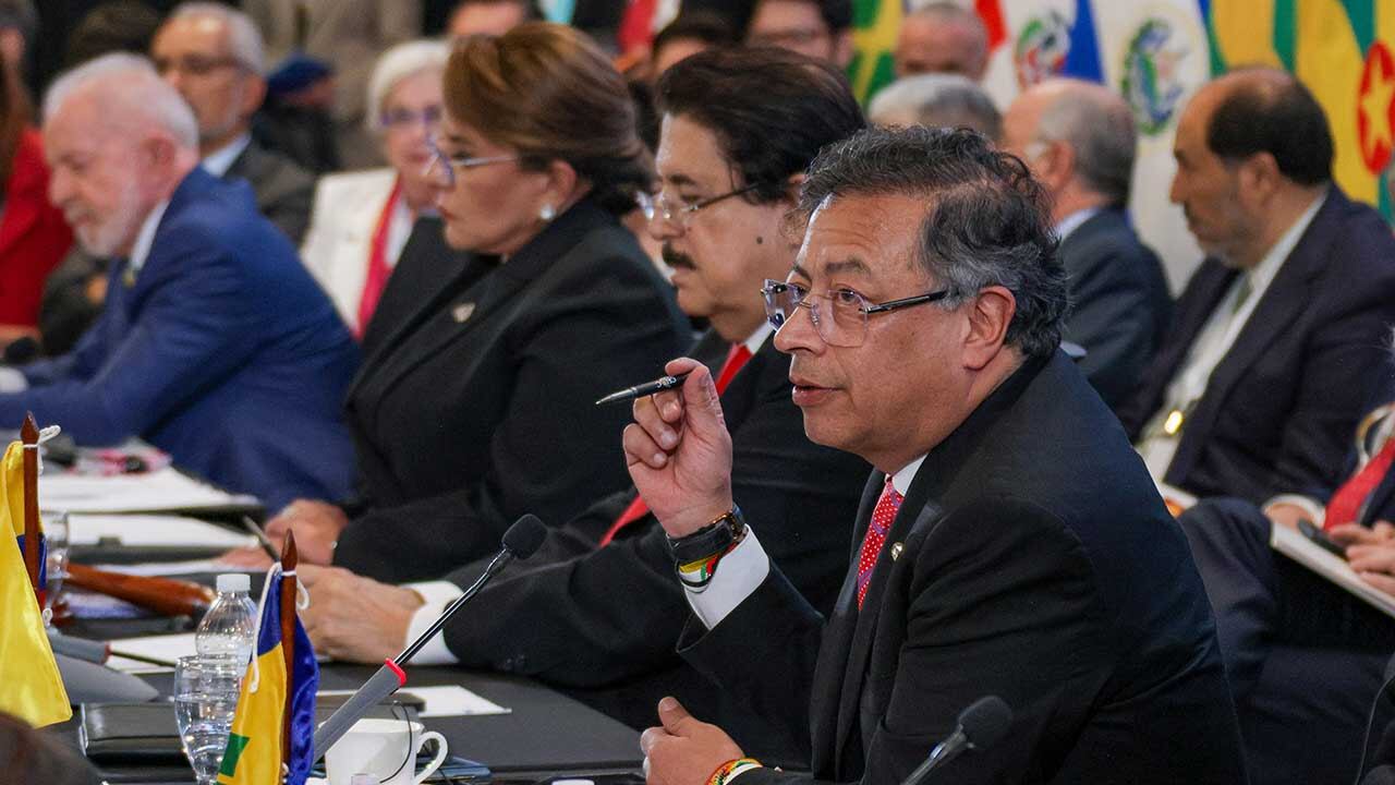 El presidente Gustavo Petro desde Honduras.