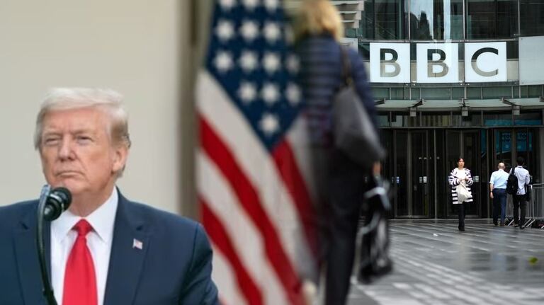 Renuncian directivos de la BBC tras polémica por imágenes manipuladas de Donald Trump