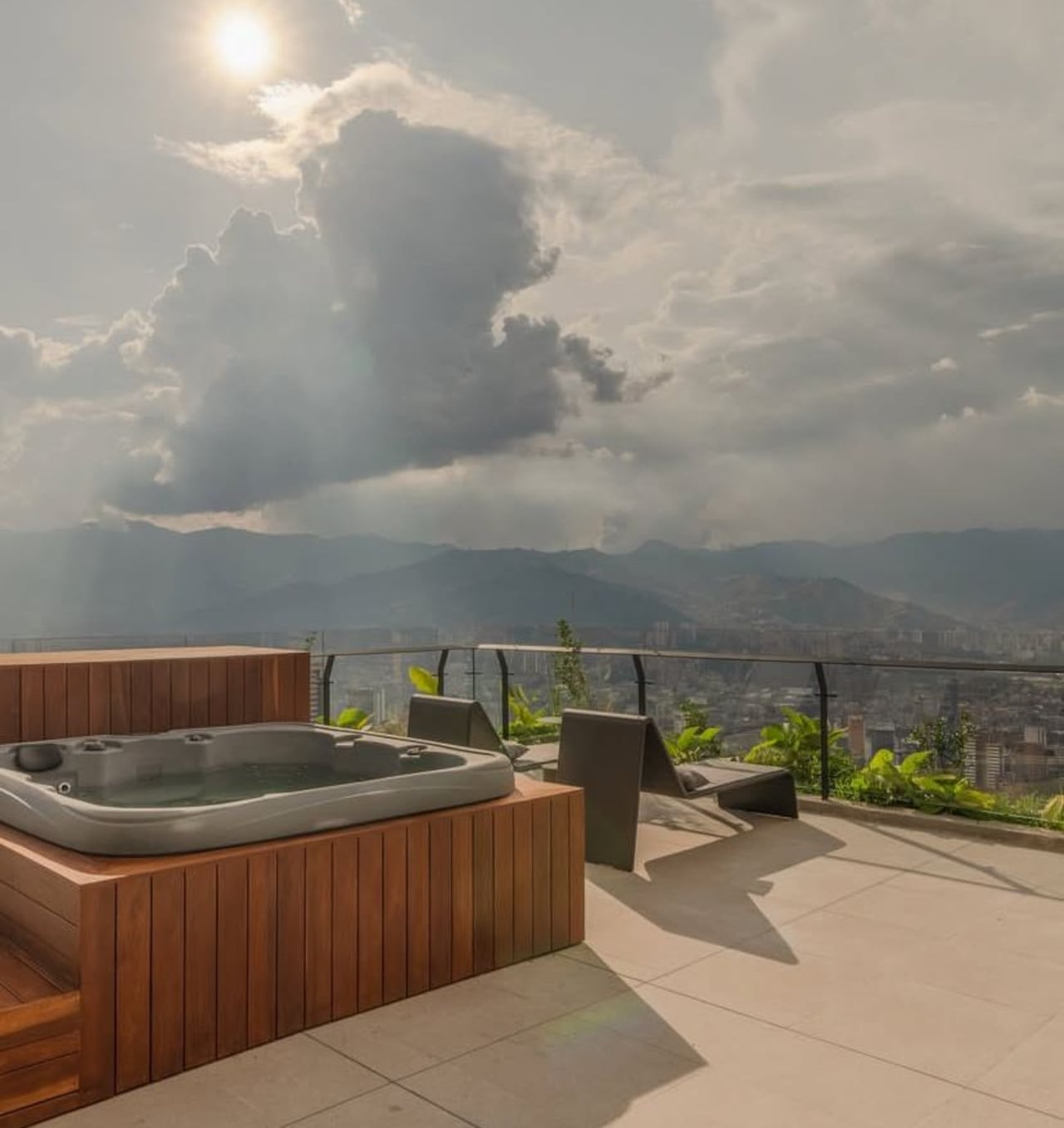 Wake BioHotel - Messi