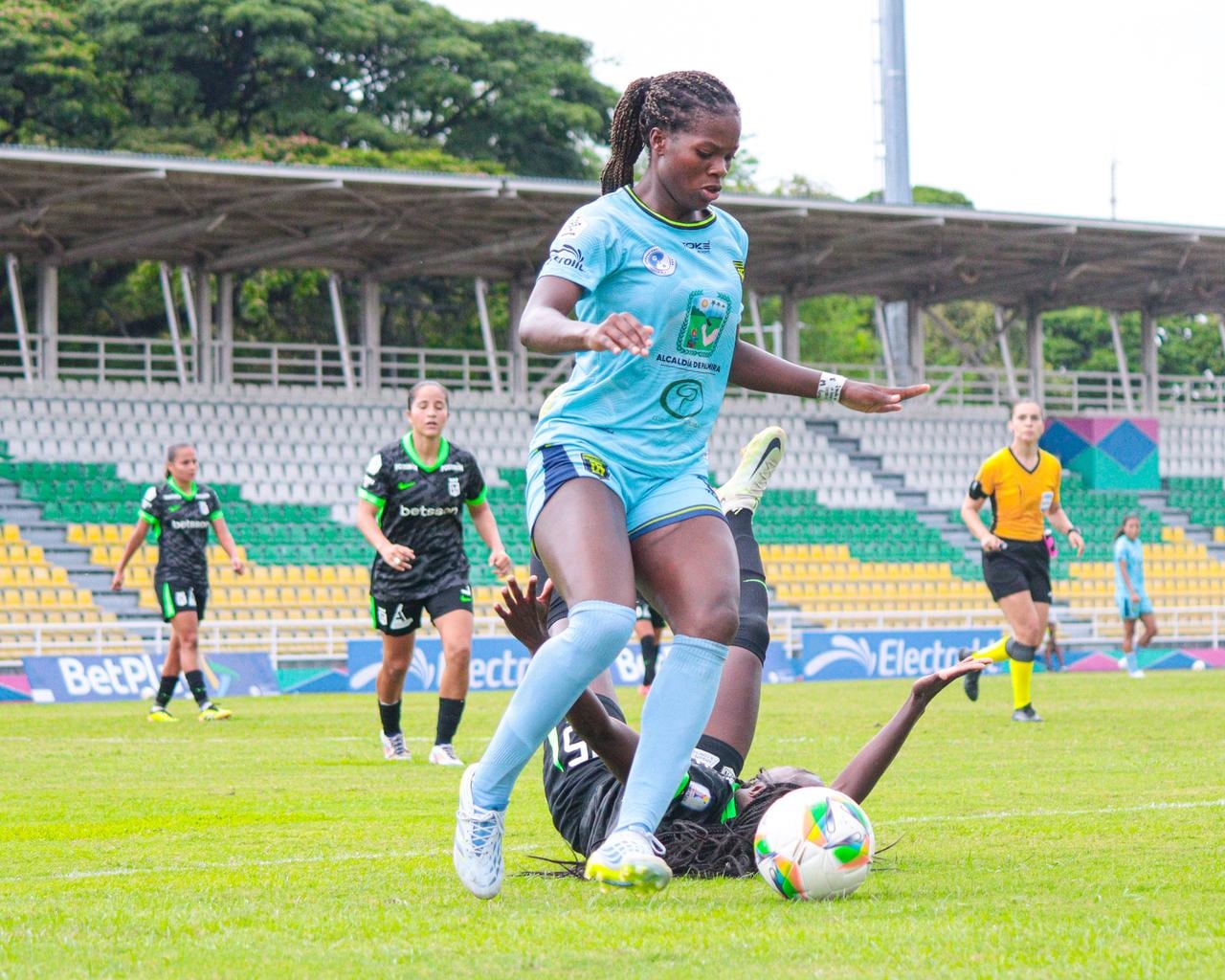 Internacional de Palmira durante un partido en la Liga Femenina.