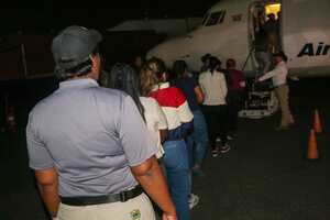 En las primeras semanas de 2025, han sido deportados dos grupos de colombianos.