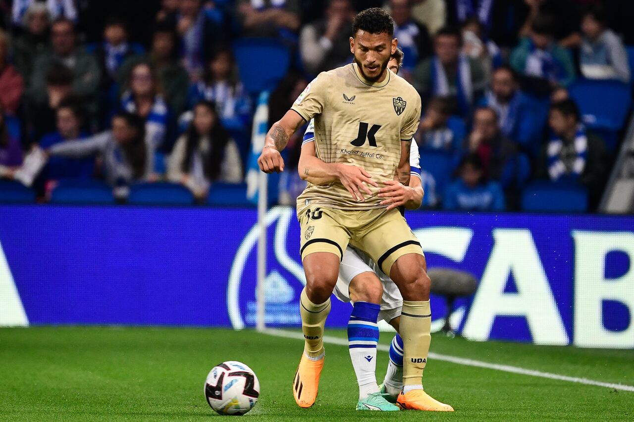 Luis Javier Suárez jugó en el Almería de España durante más de dos años.