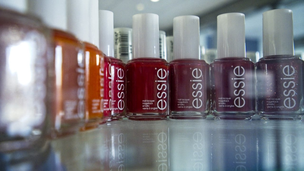 Invima prohíbe esmaltes semipermanentes