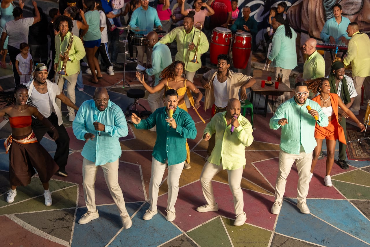 Realidad-Es / Grupo Niche