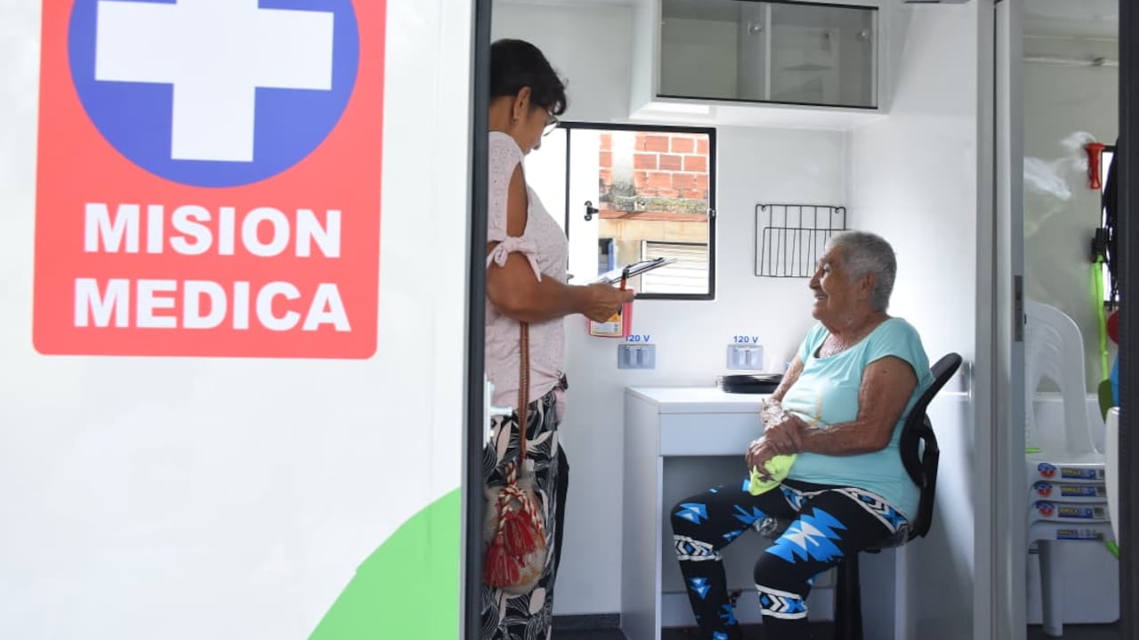 Unidad móvil médico-odontológica en Cali.