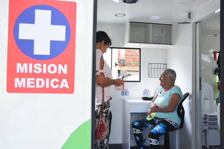 Unidad móvil médico-odontológica en Cali.