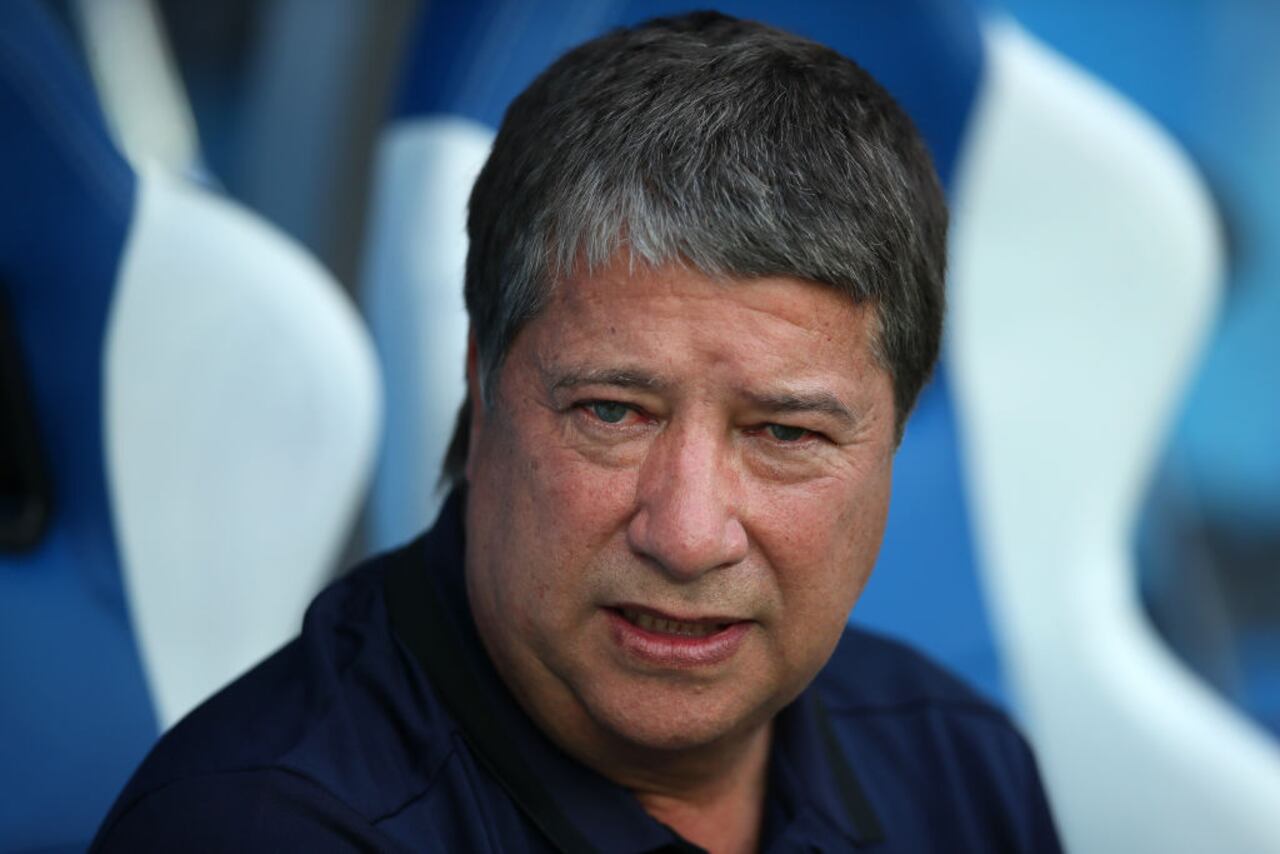 NIZHNY NOVGOROD, RUSSIA - JUNE 24: Hernan Dario Gomez head coach / manager of Panama looks on prior to the 2018 FIFA World Cup Russia group G match between England and Panama at Nizhny Novgorod Stadium on June 24, 2018 in Nizhny Novgorod, Russia. (Photo by Matthew Ashton - AMA/Getty Images)