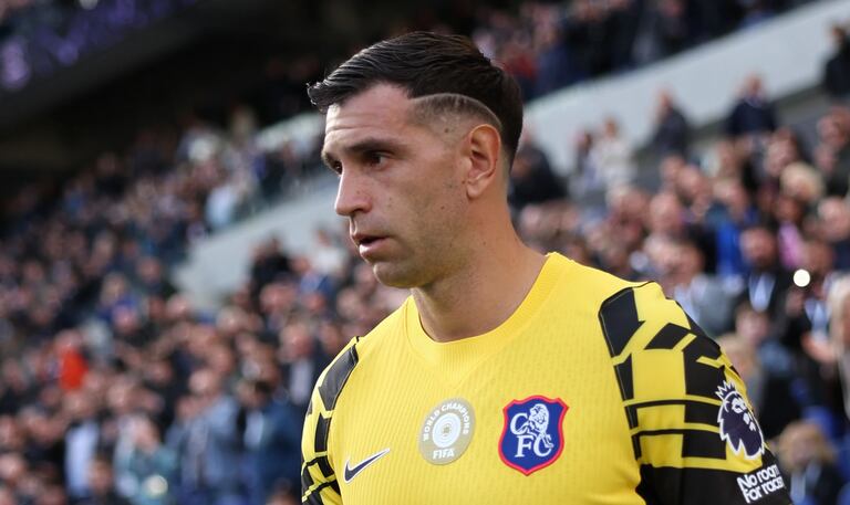 Emiliano 'Dibu' Martínez, arquero del Chelsea y la Selección de Argentina.