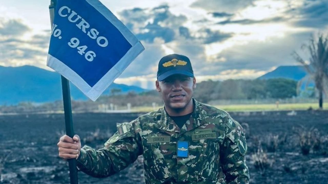 El capitán Adrián Guazá, instructor de la Escuela de Armas Combinadas, transmite su experiencia de más de 14 años a nuevas generaciones militares.