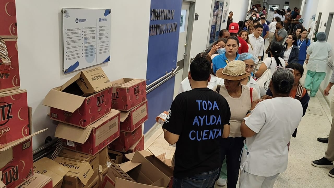 La entrega hace parte de la campaña "Dona con Amor" del Banco de Alimentos.