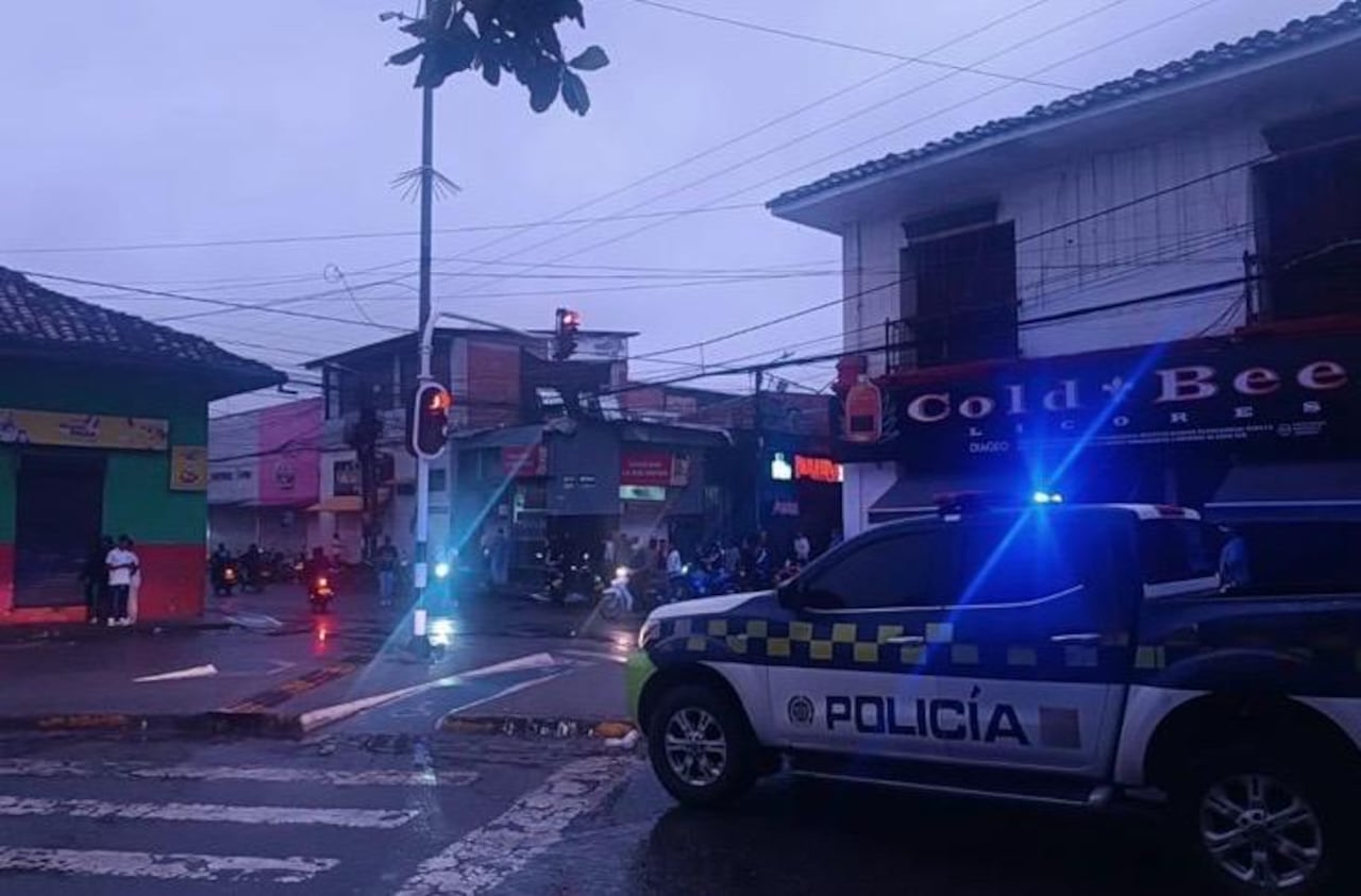 Los integrantes de la Policía adelantan controles en los cascos urbanos de los municipios de esta zona del país.