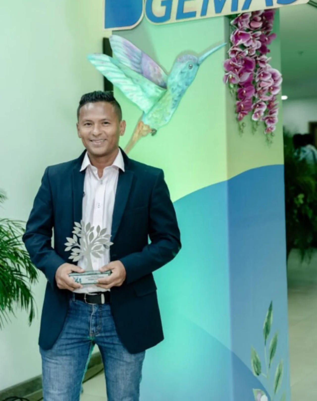 Zamir Montero Perduz, nacido en Santa Marta, es profesor en el colegio IED John F. Kennedy en el municipio de Fundación, Magdalena