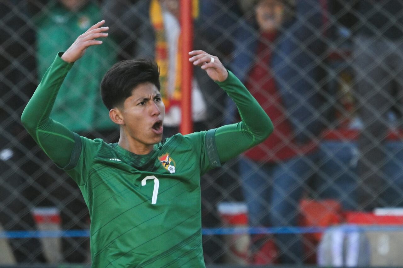 Bolivia's forward Miguel Terceros celebrates after scoring during the 2026 FIFA World Cup South American qualifiers football match between Bolivia and Colombia, at the Municipal stadium in El Alto, Bolivia on October 10, 2024. (Photo by AIZAR RALDES / AFP)
